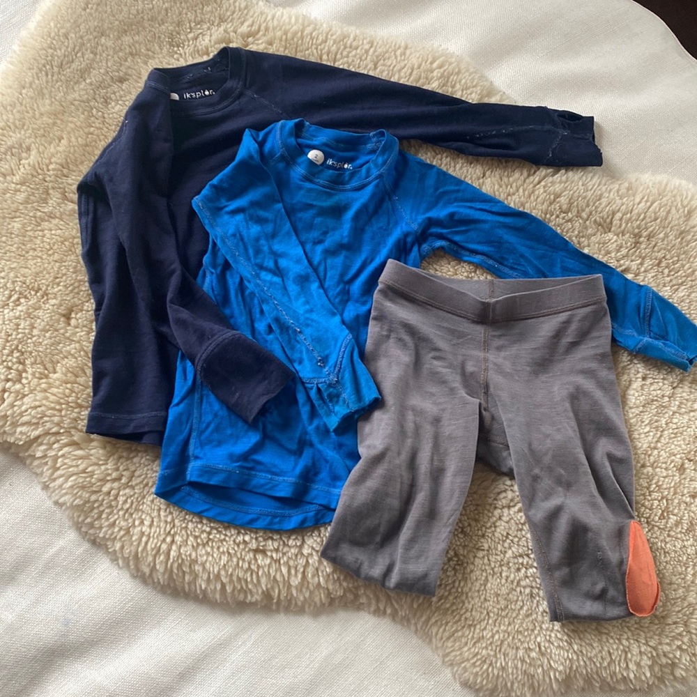 Merino base layers, 2 tops and a bottom. Iksplor brand. Very warm and cozy.